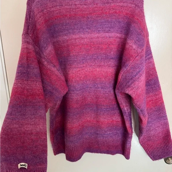 LEVI’S Women's Gradient Sweater - Pink and Purple - Picture 2 of 2